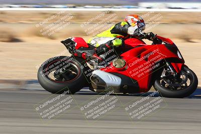 media/Jan-09-2022-SoCal Trackdays (Sun) [[2b1fec8404]]/Turn 8 (1045am)/